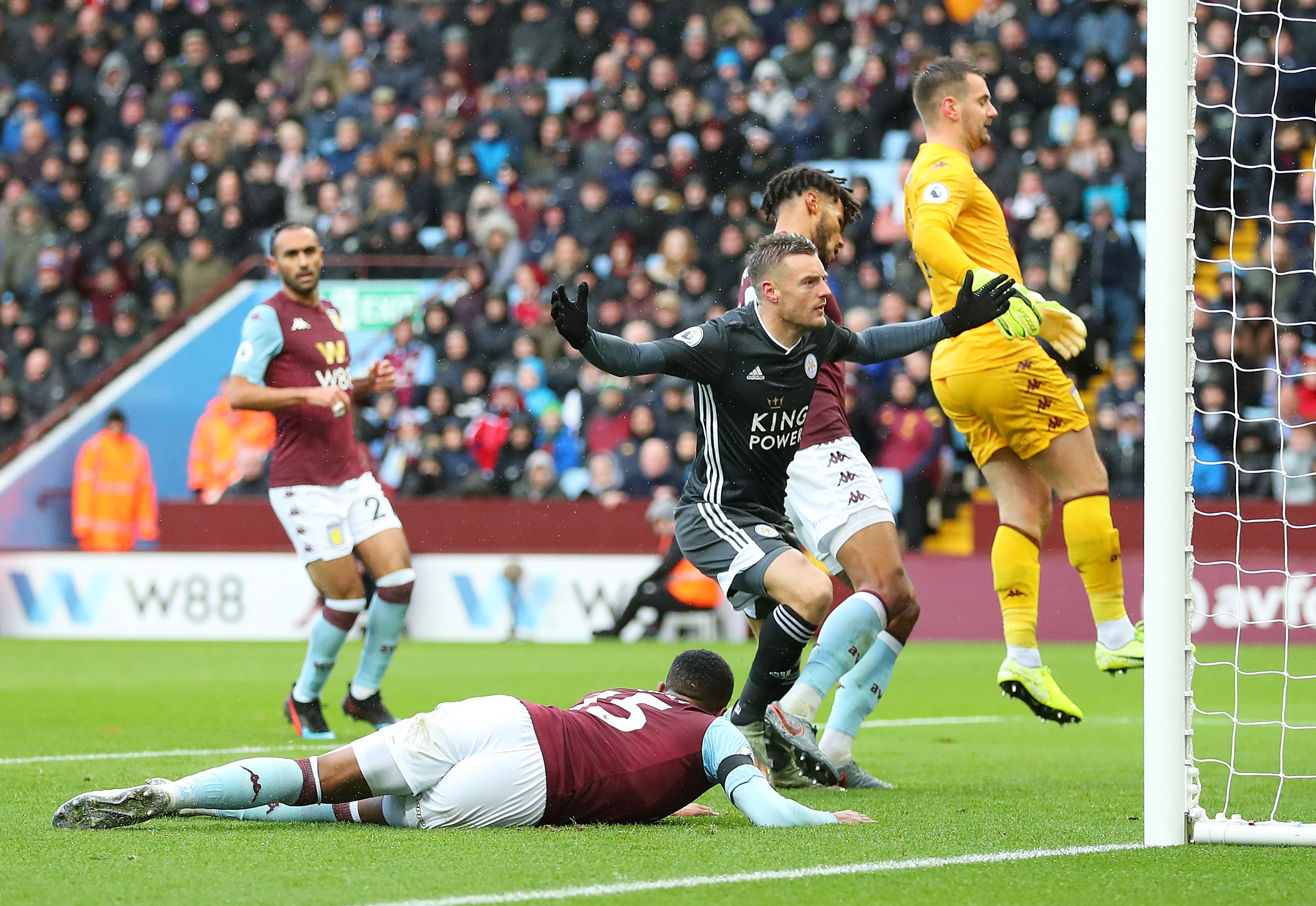 其中一位颇 其中一位颇